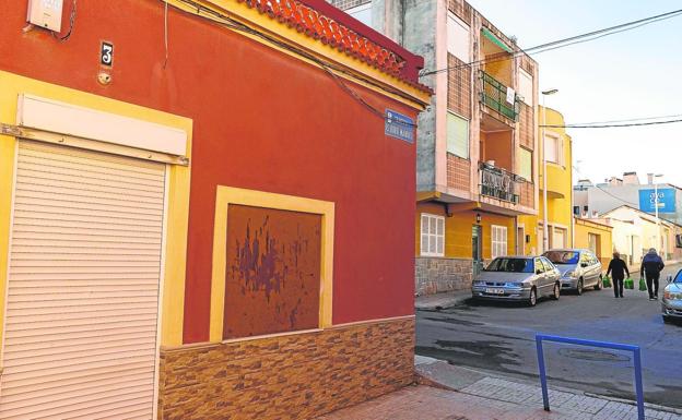 La convivencia en Los Nietos empeora por el aumento de los okupas y la delincuencia