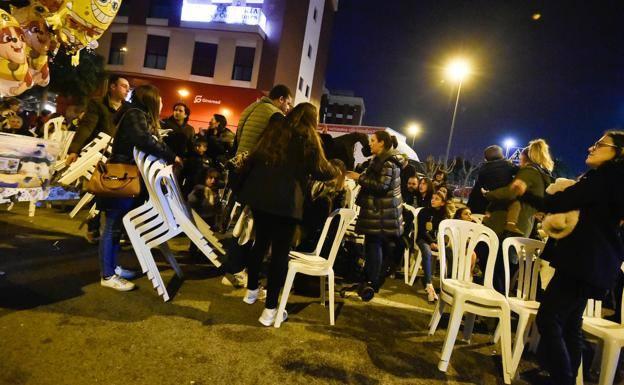 El incidente de las sillas en la Cabalgata de Murcia llegará a la Comisión de Contratación