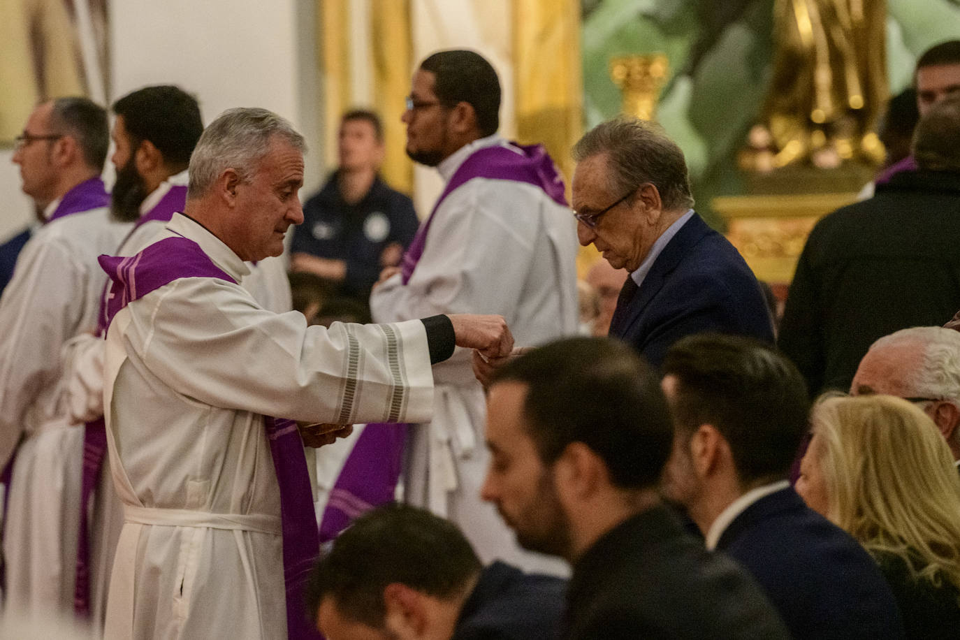 Multitudinario adiós a José Luis Mendoza