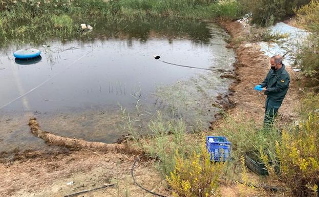 Investigan una presunta red que vertía residuos industriales al medio natural