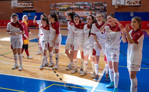 The members of the Murcian women's under-19 team, after losing in the semifinals.