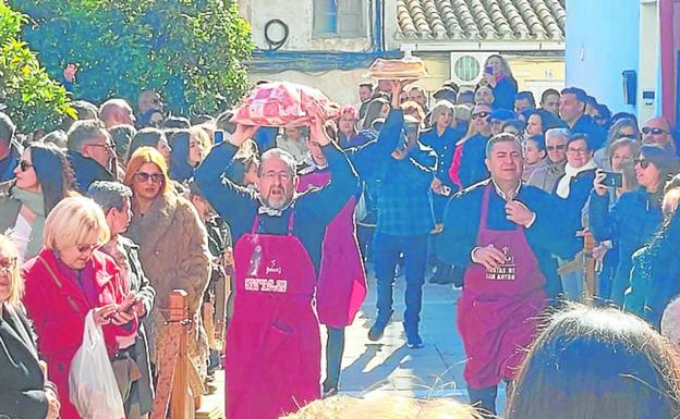 Subasta en la pedanía bullense de La Copa para celebrar San Antón