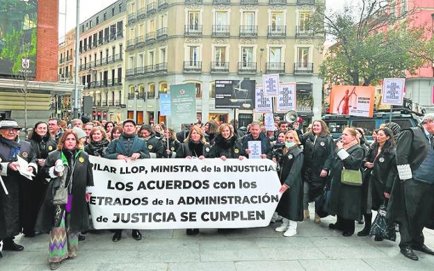 La huelga de los letrados de Justicia paraliza los tribunales en la Región