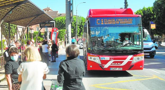 La plantilla de los 'coloraos' de Murcia anuncia movilizaciones para evitar su «ruina»