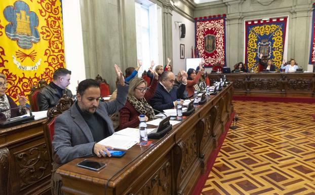Yolanda Muñoz se resiste a dejar el Puerto de Cartagena pese a la presión del PP por la investigación judicial