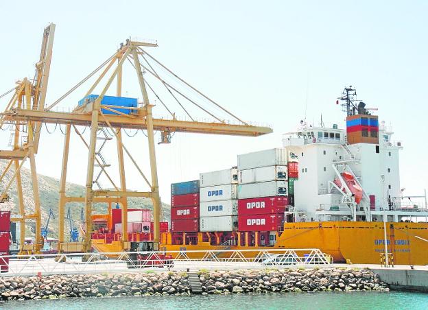 El Puerto de Cartagena cierra un 2022 histórico con una subida del tráfico de mercancías del 17%