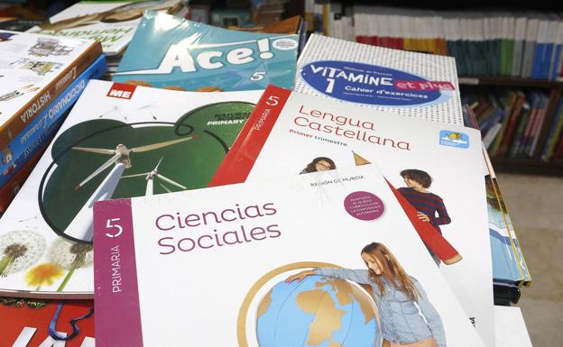 La Consejería confirma que los libros serán gratis desde tercero de Primaria