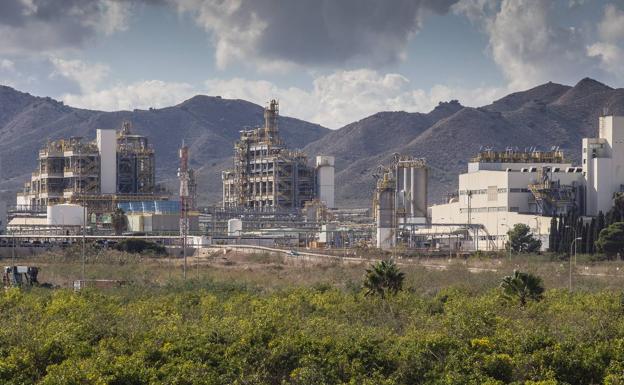 Iberdrola y Sabic solicitan licencia para la planta de autoconsumo más grande de Europa