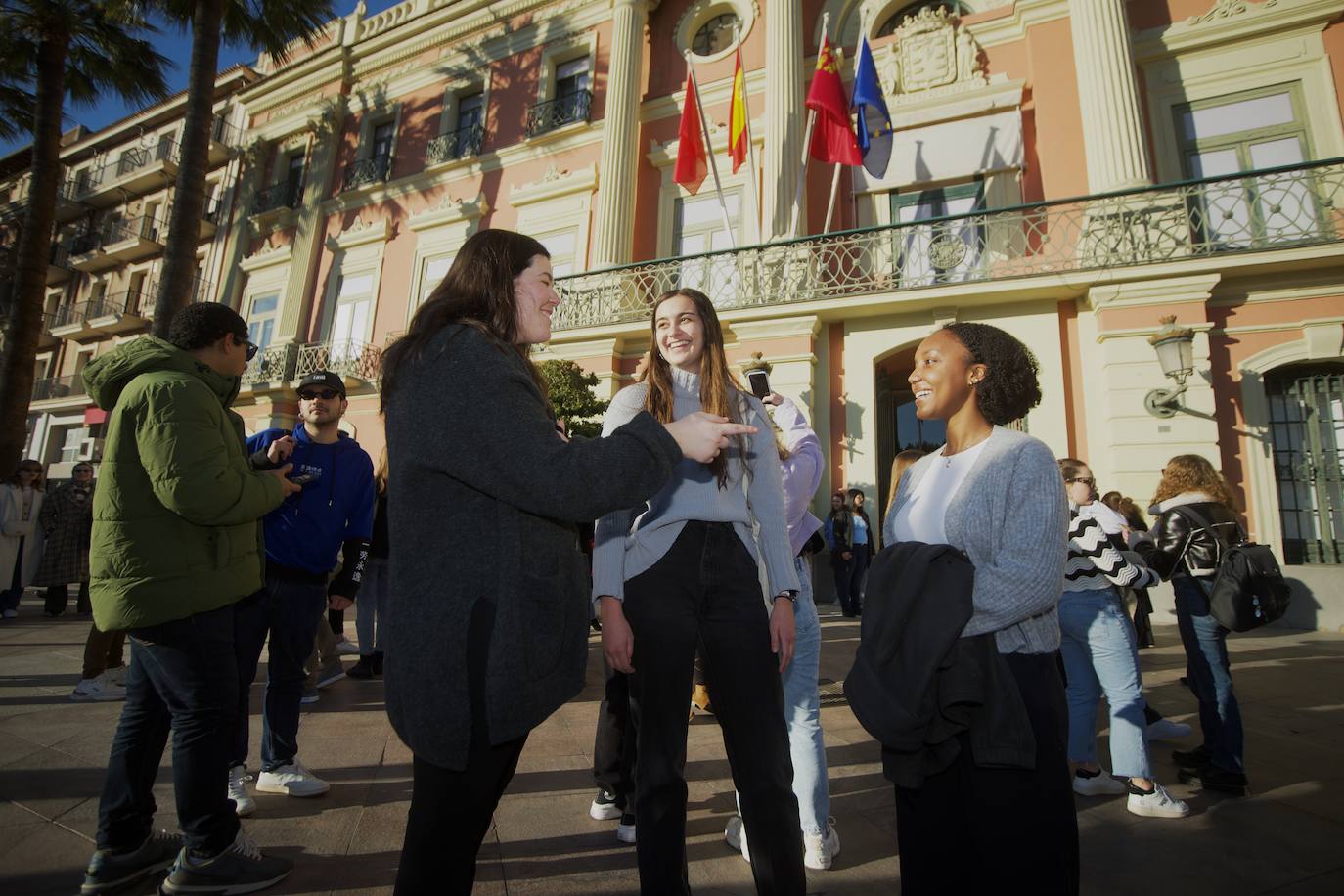 Los 'erasmus' visitan el Consistorio, en imágenes
