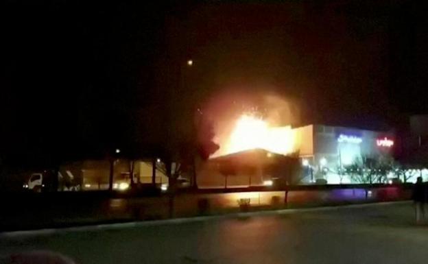 Image of one of the explosions that occurred on Saturday at the drone factory in Isfahan. 