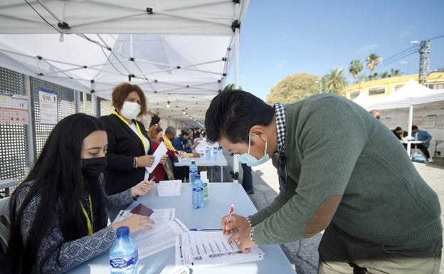 Casi 29.000 ecuatorianos están llamados a las urnas este domingo en la Región de Murcia