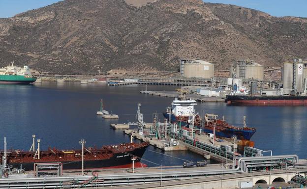 El Puerto de Cartagena cierra 2022 con la mejor cifra de su historia en tráfico de mercancías con más de 36,6 millones de toneladas