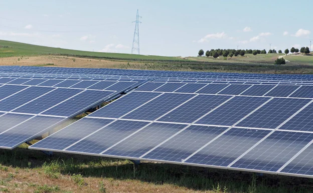 Sigue el goteo: el Ministerio da luz verde a otros dos parques fotovoltaicos en Fortuna