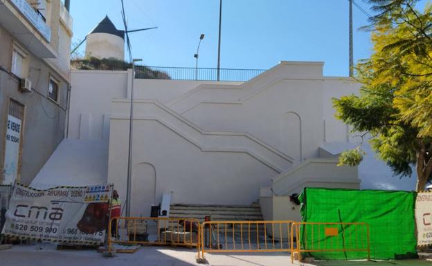 Comienzan las obras para restaurar la escalera de acceso a la Muralla de Tierra de Cartagena