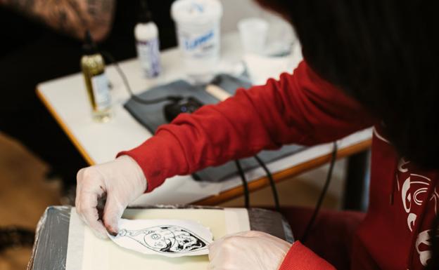Grupo Vigilant pone en valor la industria del tatuaje con formación especializada