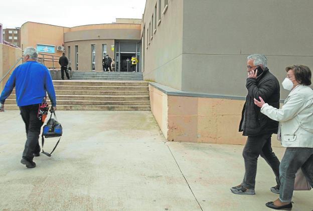 Arrecian las quejas por la falta de médicos y de pediatras en los centros de salud de Cartagena