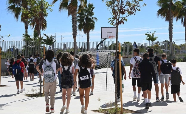 Los institutos de la Región de Murcia denuncian esperas de tres meses para la atención psicológica a adolescentes