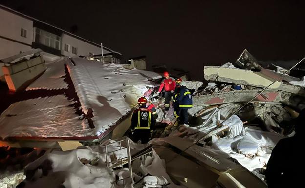 Bomberos de la Región de Murcia se coordinan para viajar a Turquía en una segunda fase