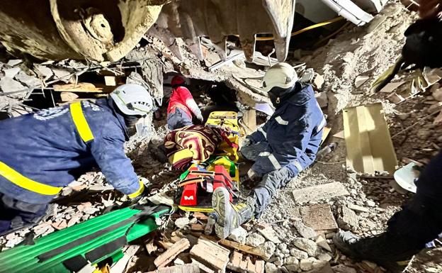 Así ha sido el dramático rescate de una mujer por el equipo del murciano Manuel Pardo en Turquía