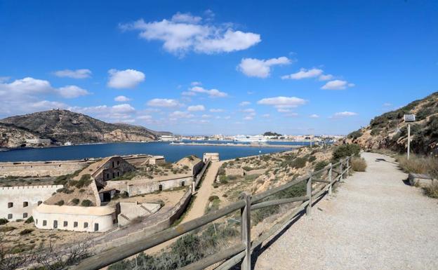 El «Sendero Azul Puerto de Cartagena» renueva por cuarto año su distinto de calidad