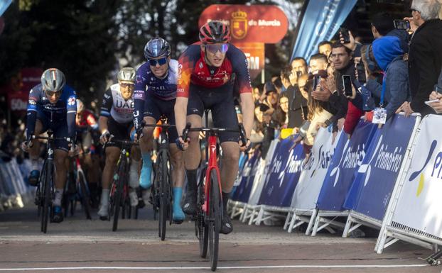 El inglés Ben Turner gana la Vuelta a la Región de Murcia