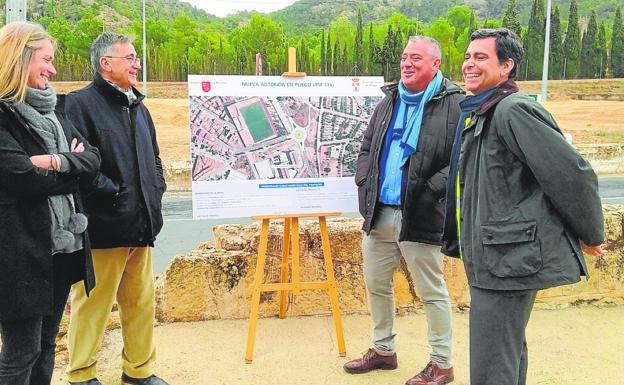 La rotonda para agilizar el tráfico en Pliego se construirá a partir de junio