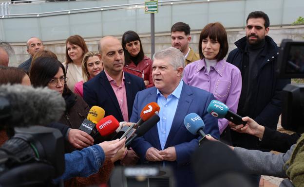 Vélez: «¿No se va a cansar nunca López Miras de tratar de engañar a la ciudadanía?»