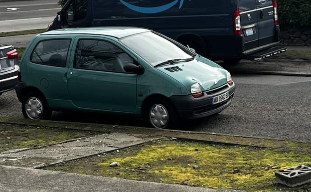 Así llegó a Estados Unidos el twingo murciano que ha revolucionado Twitter