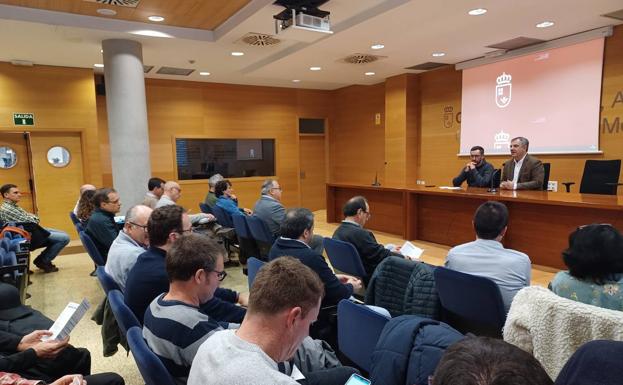 Expertos españoles debaten en Murcia sobre sanidad forestal