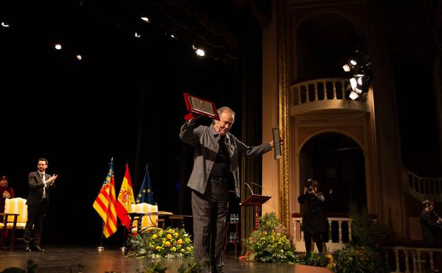 «Fue la contundencia de los versos de Miguel Hernández los que me llevaron a ponerles música»