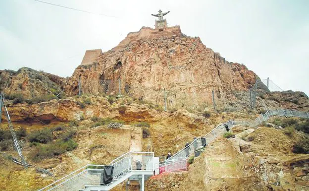 El Castillo de Monteagudo no podrá ser visitado tras su rehabilitación