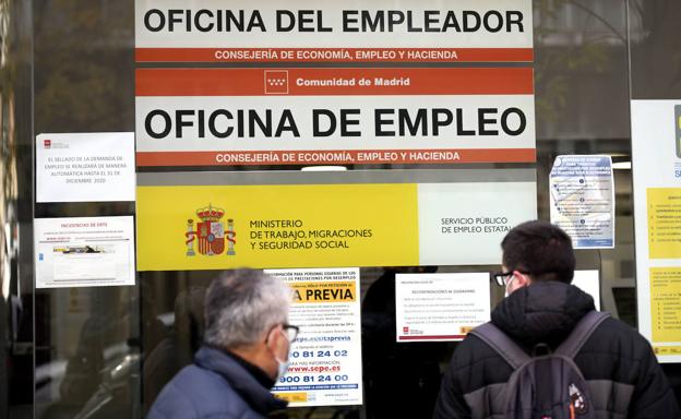 Las obligaciones que deben cumplir los desempleados para seguir cobrando el subsidio para mayores de 52 años