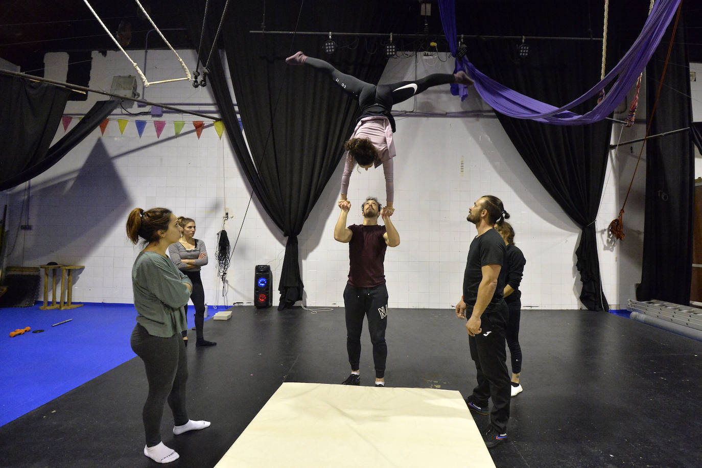 Así son los entrenamientos de la compañía Up Arte