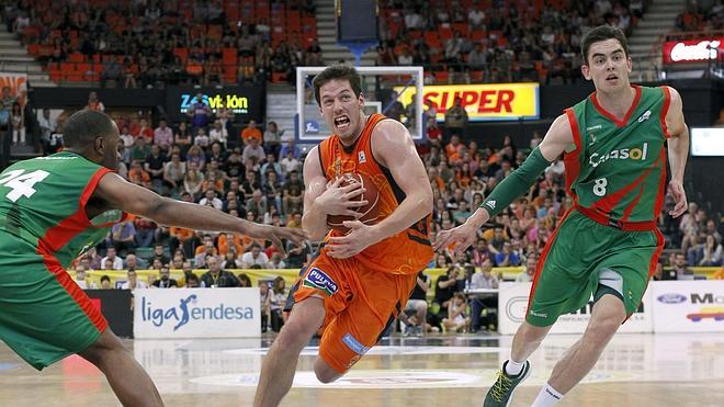 El Valencia Basket celebra la Eurocup a lo grande