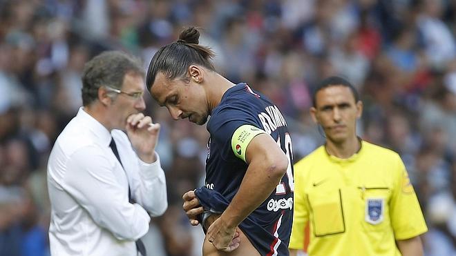 El PSG suma su primer triunfo liguero pero Ibrahimovic se lesiona