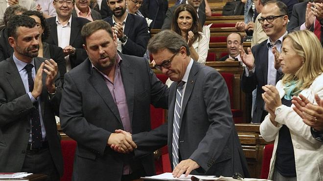 Los partidos siguen el referéndum escocés con la mirada puesta en Cataluña