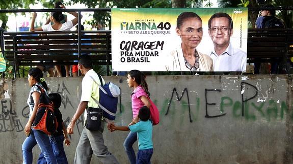 Rousseff y Silva apuran sus opciones entre los indecisos