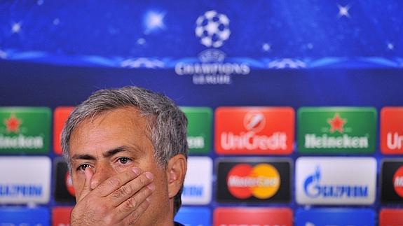 Mourinho le tira una china a Del Bosque por Diego Costa