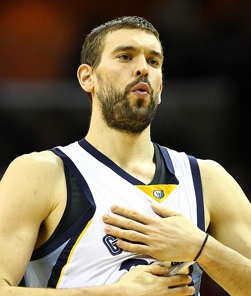 Marc Gasol hunde un poco más a los Lakers