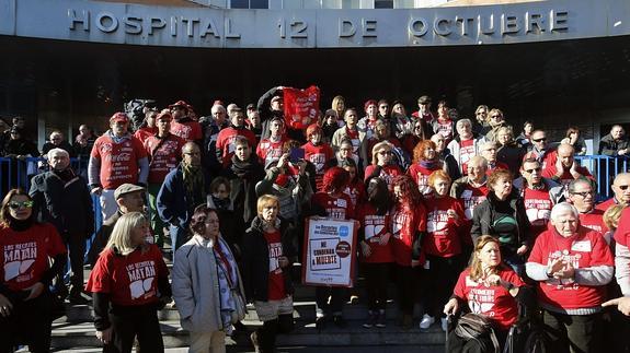 Las asociaciones critican la «nefasta» gestión de la hepatitis C