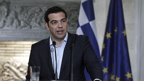 El Banco de Grecia alerta del 'Grexit' mientras Tsipras se mantiene inflexible