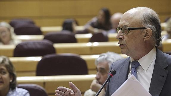 Montoro anuncia que las ayudas sociales serán «inembargables»