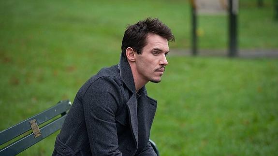 Jonathan Rhys Meyers interpreta a Joe Strummer en una película sobre 'The Clash'