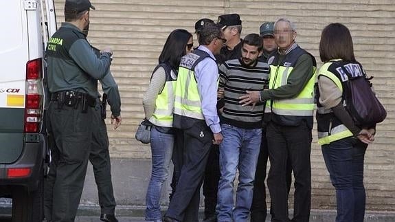 Un infiltrado dice que Carcaño sacó a Marta del Castillo en varias bolsas