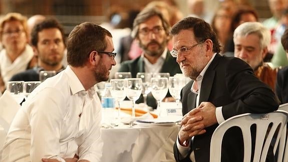 Maroto, sobre la presencia de Rajoy en su boda: «Tiene una agenda complicada»