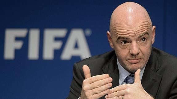 Infantino, «conmocionado y triste» por el ataque suicida en un estadio iraquí