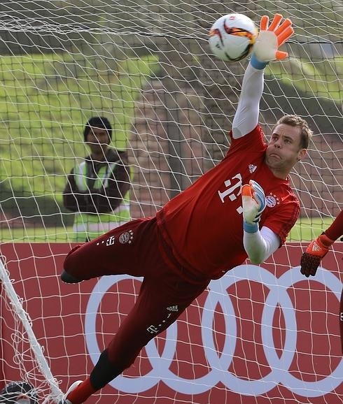 Neuer renueva con el Bayern de Múnich hasta 2021