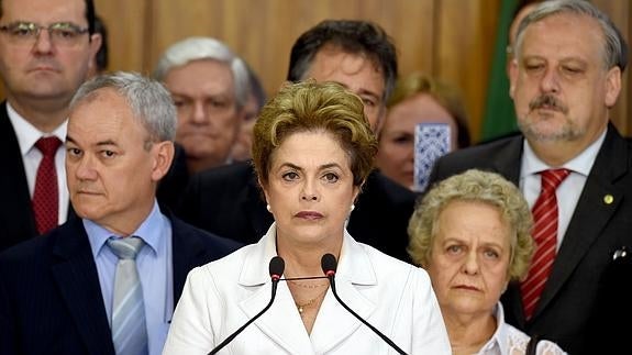 Destituida la presidenta de Brasil