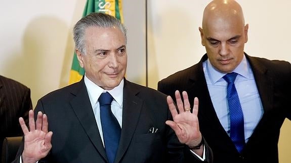 El partido de Rousseff exige la destitución de diez ministros de Temer