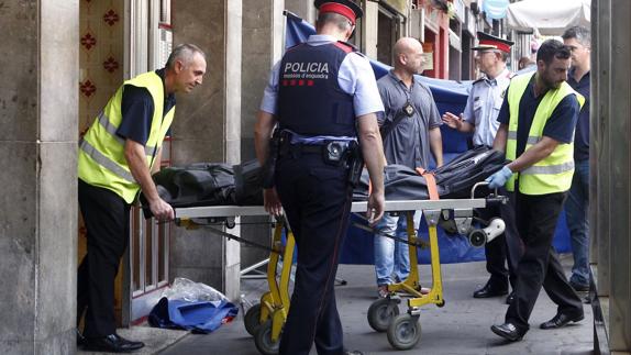 Mueren apuñalados dos hombres tras una pelea en Barcelona